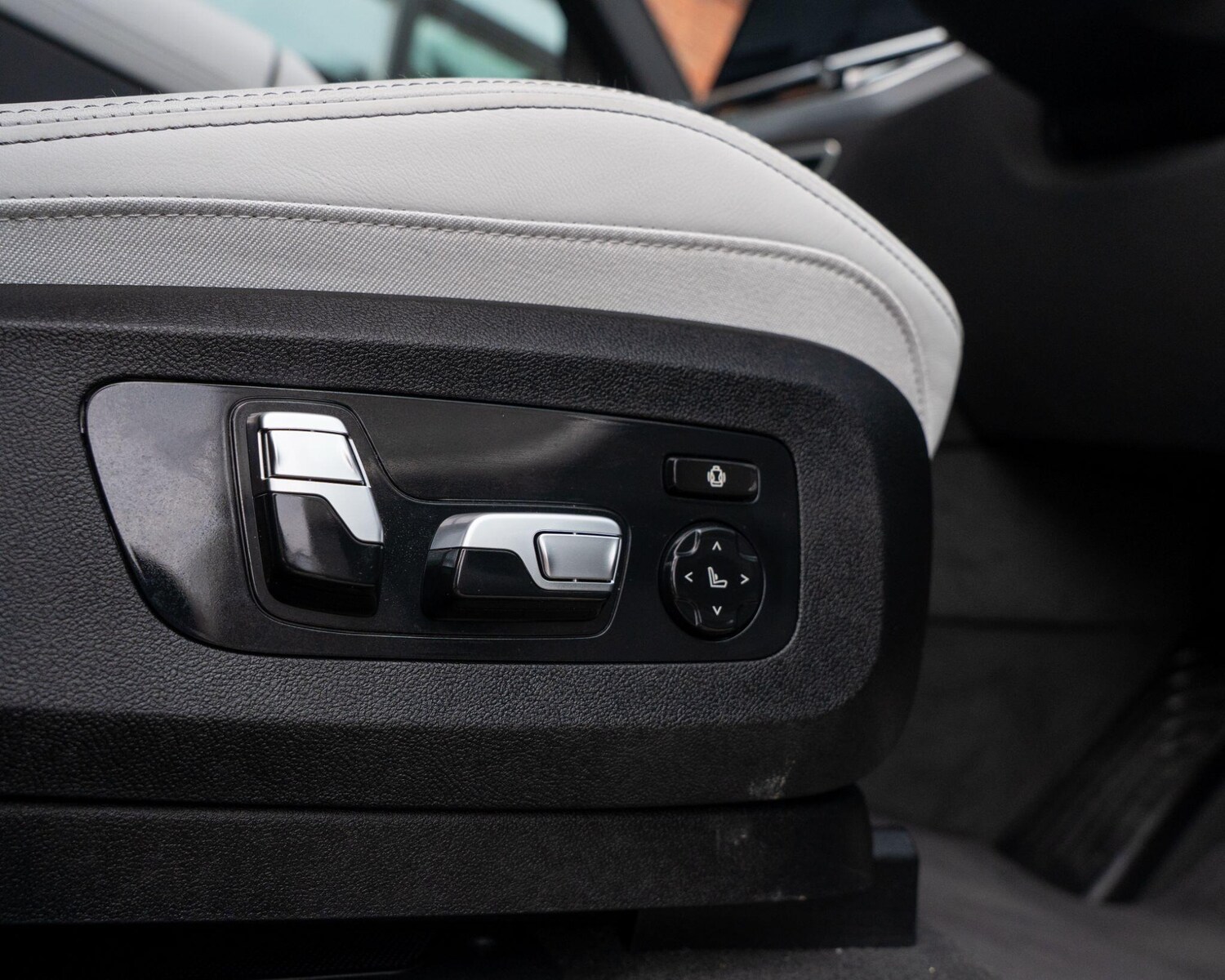 Used BMW X5 2024 for sale - 75707992: Photo 51