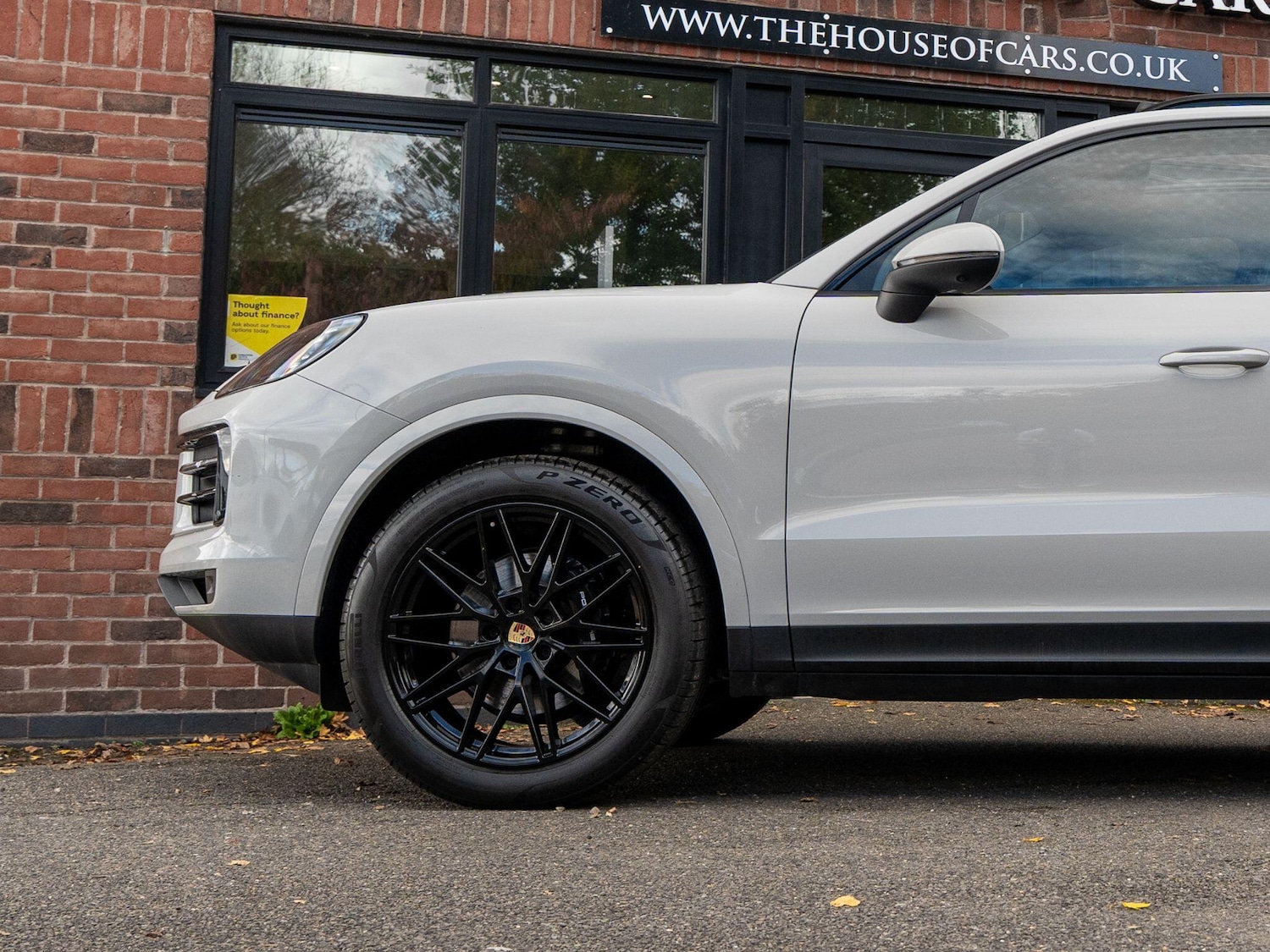 Used Porsche Cayenne 2024 for sale - 76990841: Photo 34