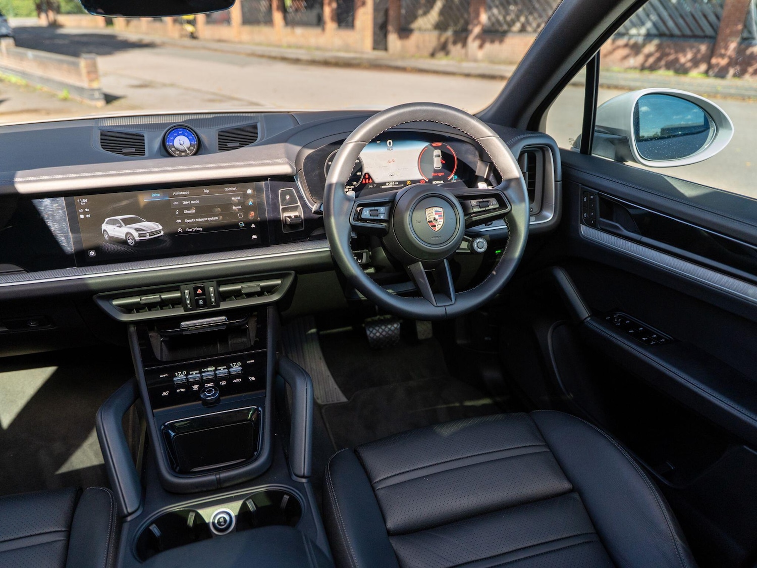 Used Porsche Cayenne 2024 for sale - 76990841: Photo 41