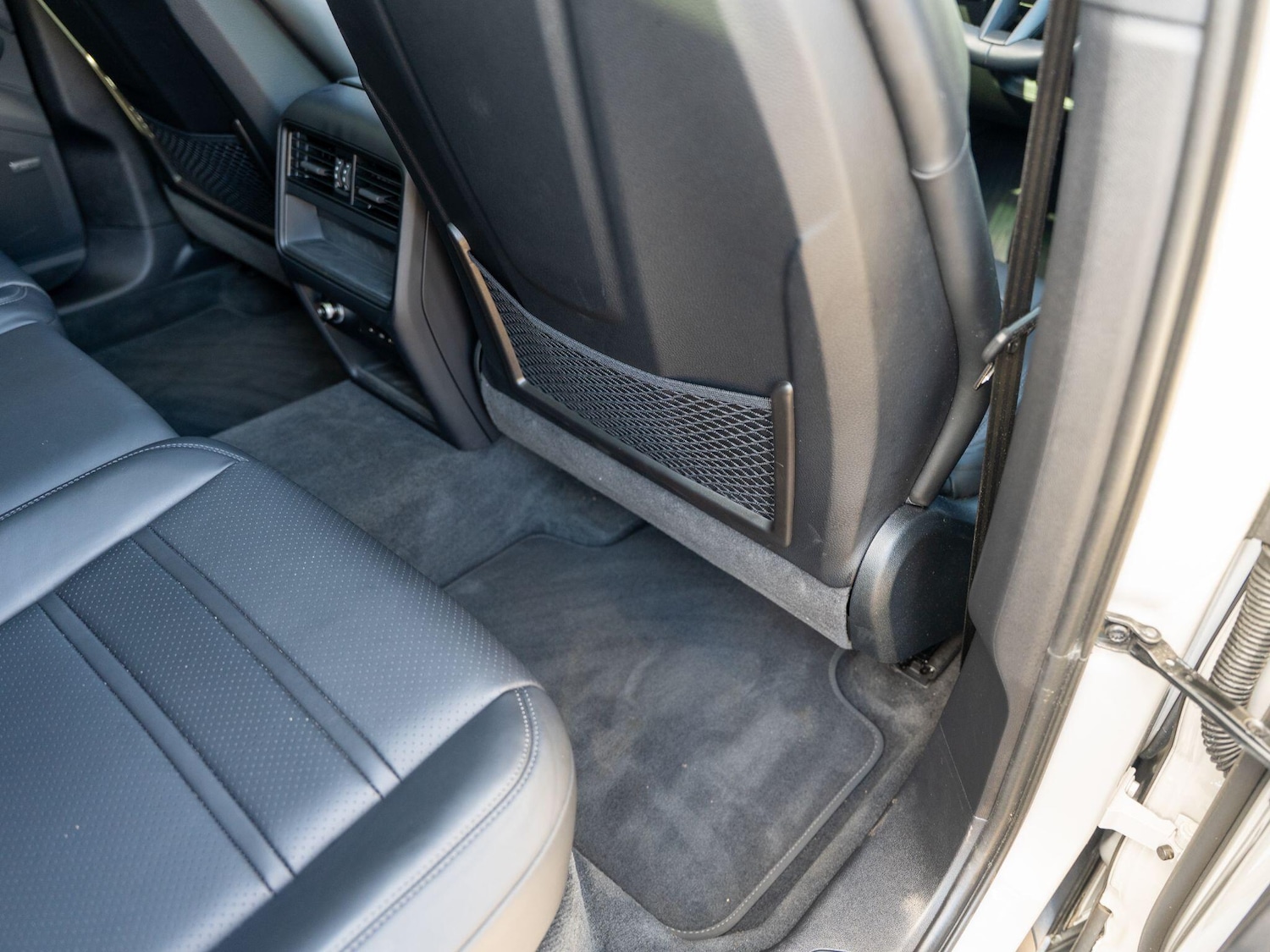 Used Porsche Cayenne 2024 for sale - 76990841: Photo 53