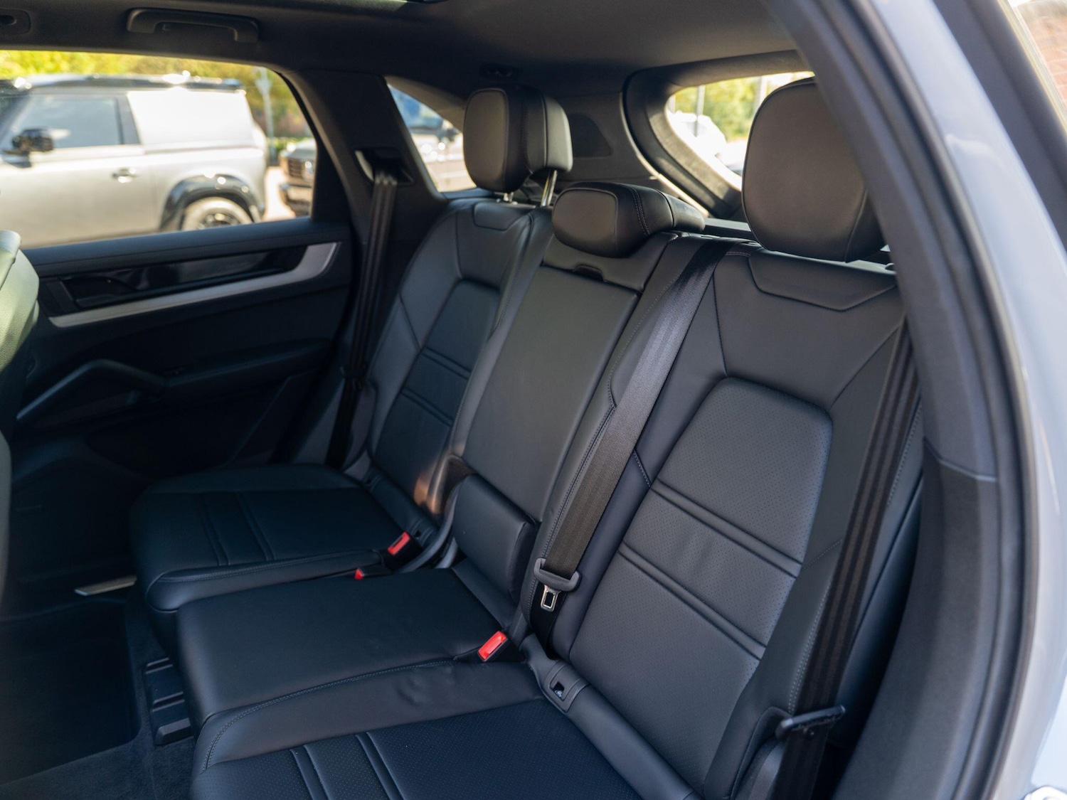 Used Porsche Cayenne 2024 for sale - 76990841: Photo 54