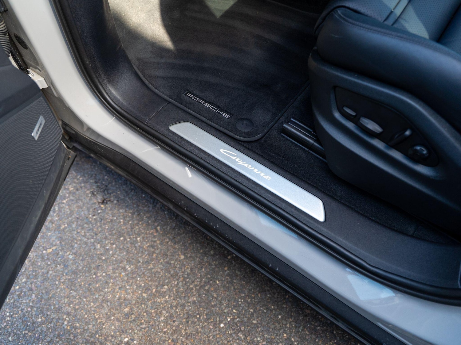 Used Porsche Cayenne 2024 for sale - 76990841: Photo 71