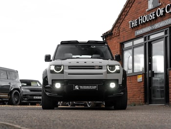 Used Land Rover Defender 110 2025 for sale - 78649046: Photo