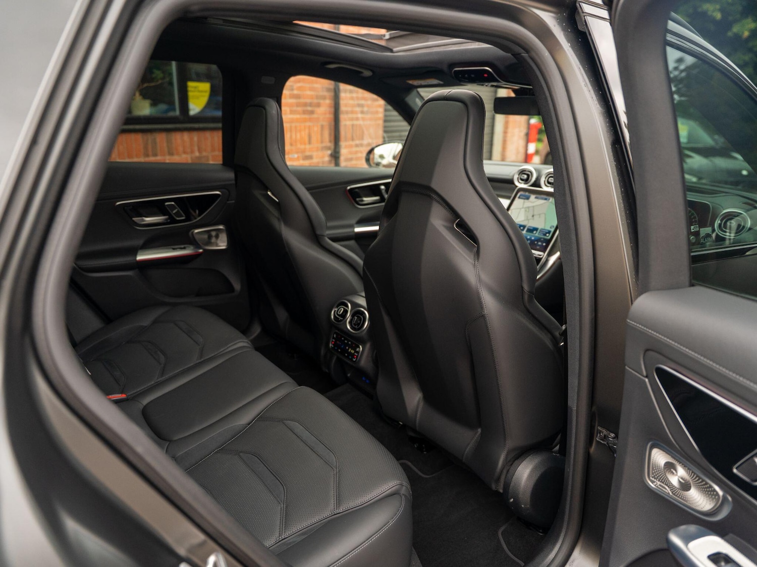 Used Mercedes-Benz GLC for sale - 77396332: Photo 65