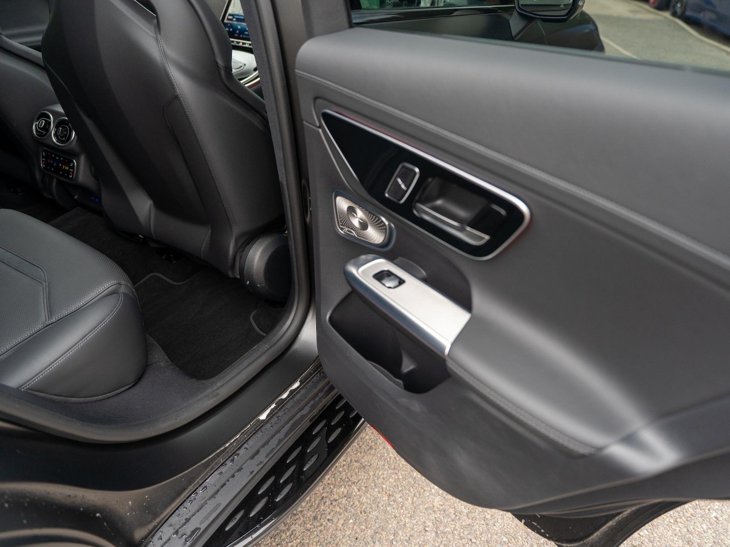 Used Mercedes-Benz GLC for sale - 77396332: Photo 76