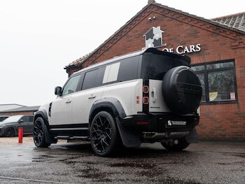 Used Land Rover Defender 110 2025 for sale - 77131264: Photo