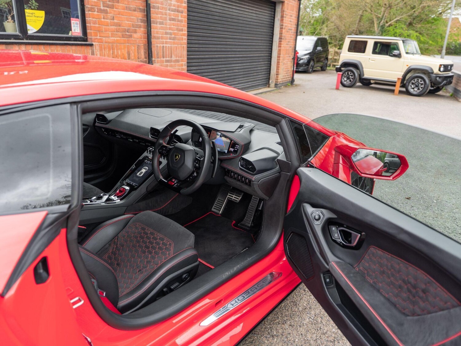 Used Lamborghini Huracan 2019 for sale - 78127578: Photo 41