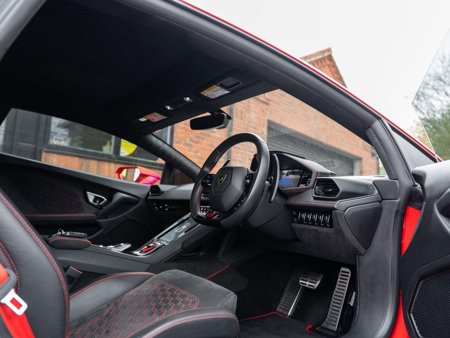 Used Lamborghini Huracan 2019 for sale - 78127578: Photo 44