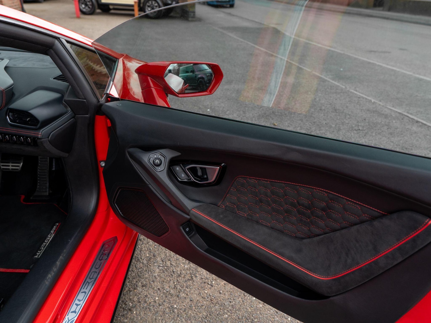 Used Lamborghini Huracan 2019 for sale - 78127578: Photo 51