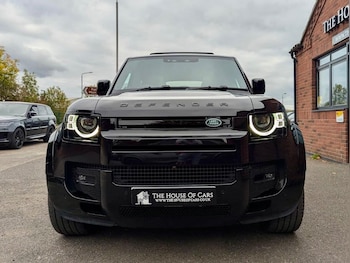 Used Land Rover Defender 110 2025 for sale - 76239343: Photo 3
