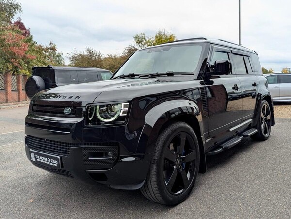Used Land Rover Defender 110 2025 for sale - 76239343: Photo 4