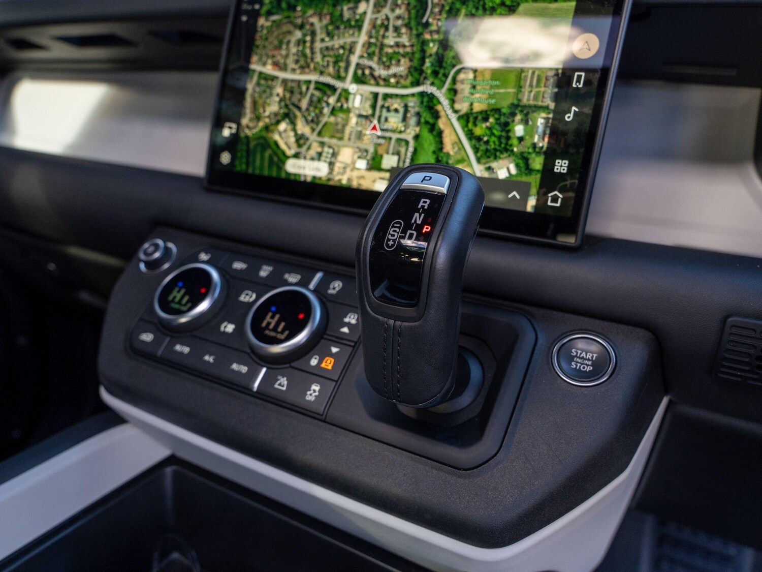 Used Land Rover Defender 110 2025 for sale - 76239343: Photo 60