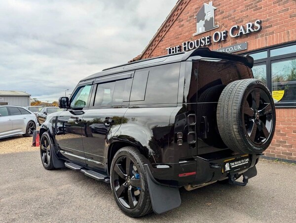 Used Land Rover Defender 110 2025 for sale - 76239343: Photo 6