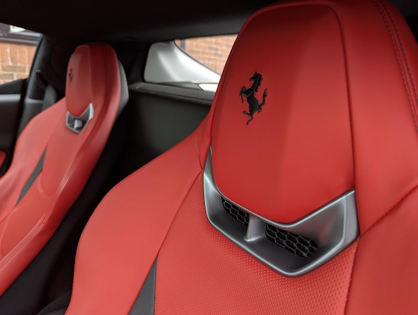 Used Ferrari 296 GTB 2023 for sale - 75544078: Photo 23