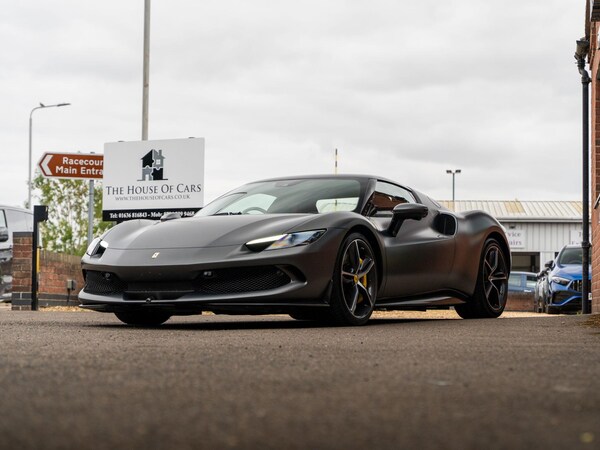 Used Ferrari 296 GTB 2023 for sale - 75544078: Photo 5