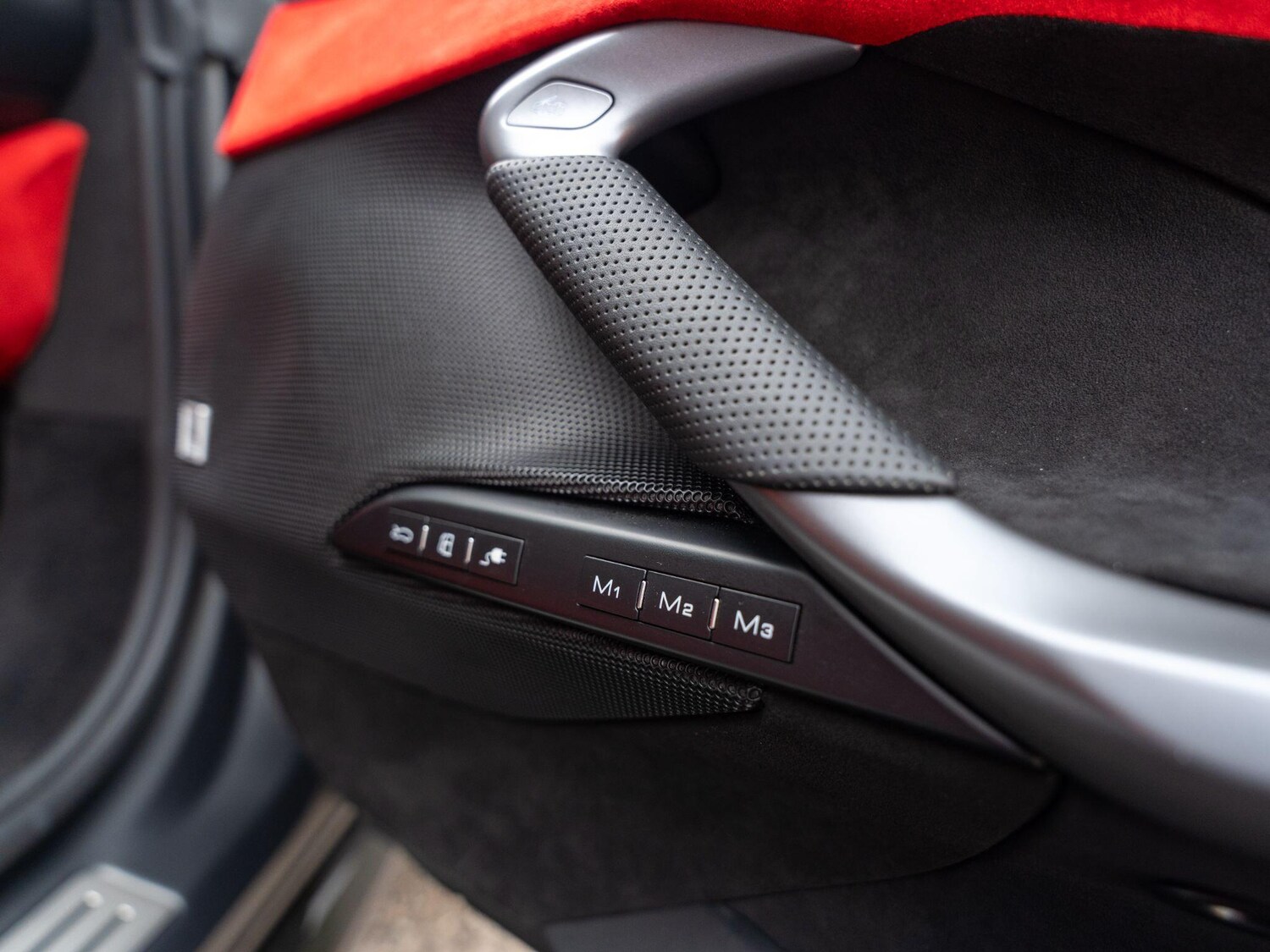 Used Ferrari 296 GTB 2023 for sale - 75544078: Photo 68