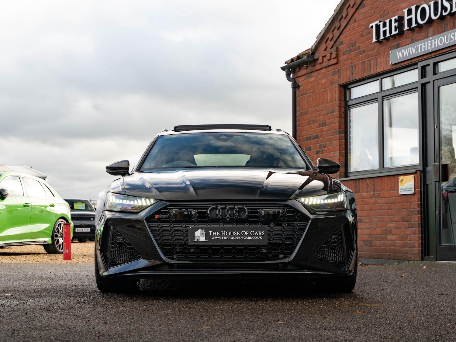 Used Audi RS6 Avant for sale - 76645279: Photo 2