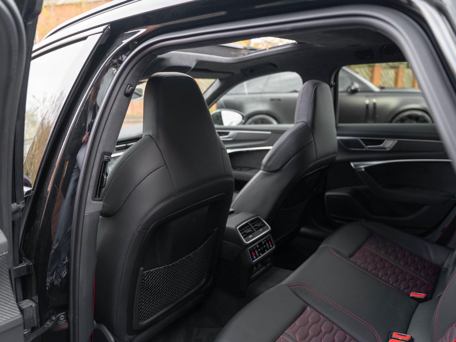 Used Audi RS6 Avant for sale - 76645279: Photo 53