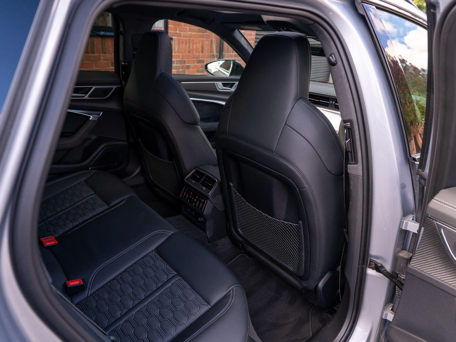 Used Audi RS6 Avant 2023 for sale - 75964396: Photo 51