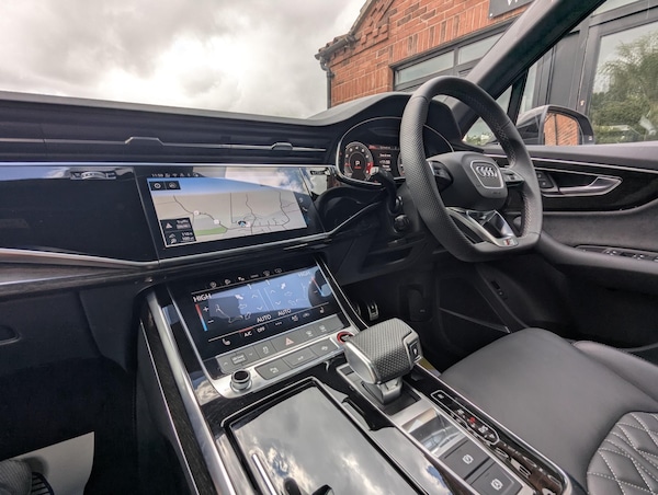 Used Audi SQ7 2025 for sale - 75708662: Photo 10