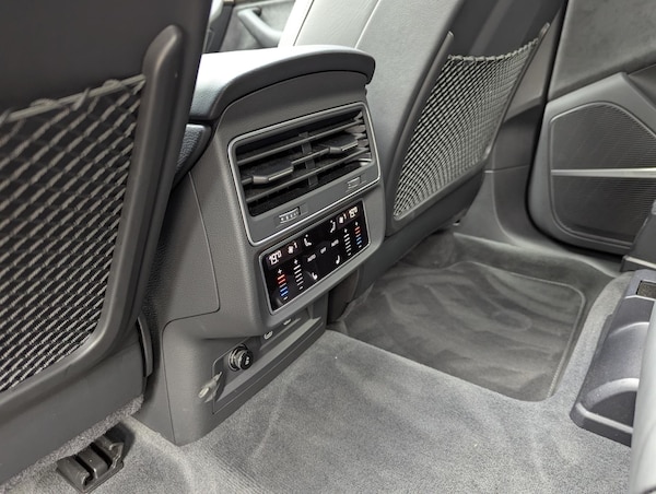 Used Audi SQ7 2025 for sale - 75708662: Photo 31