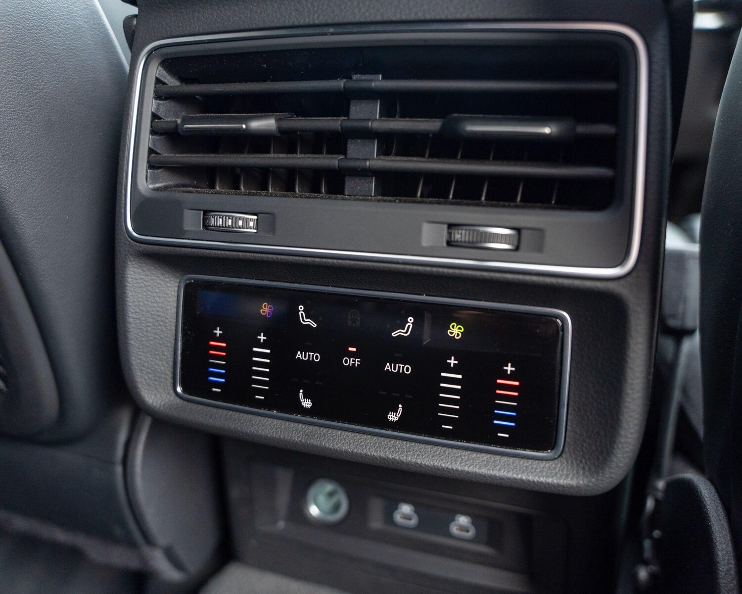 Used Audi SQ7 2025 for sale - 75708662: Photo 71