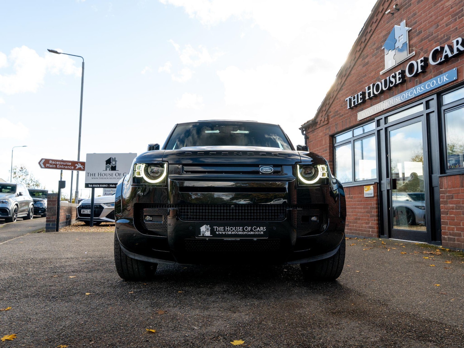 Used Land Rover Defender 110 for sale - 76997447: Photo 11