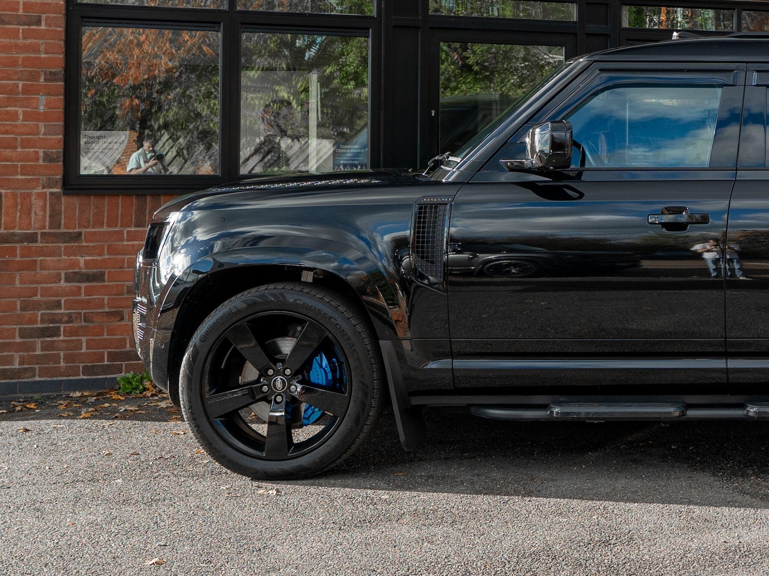 Used Land Rover Defender 110 for sale - 76997447: Photo 25