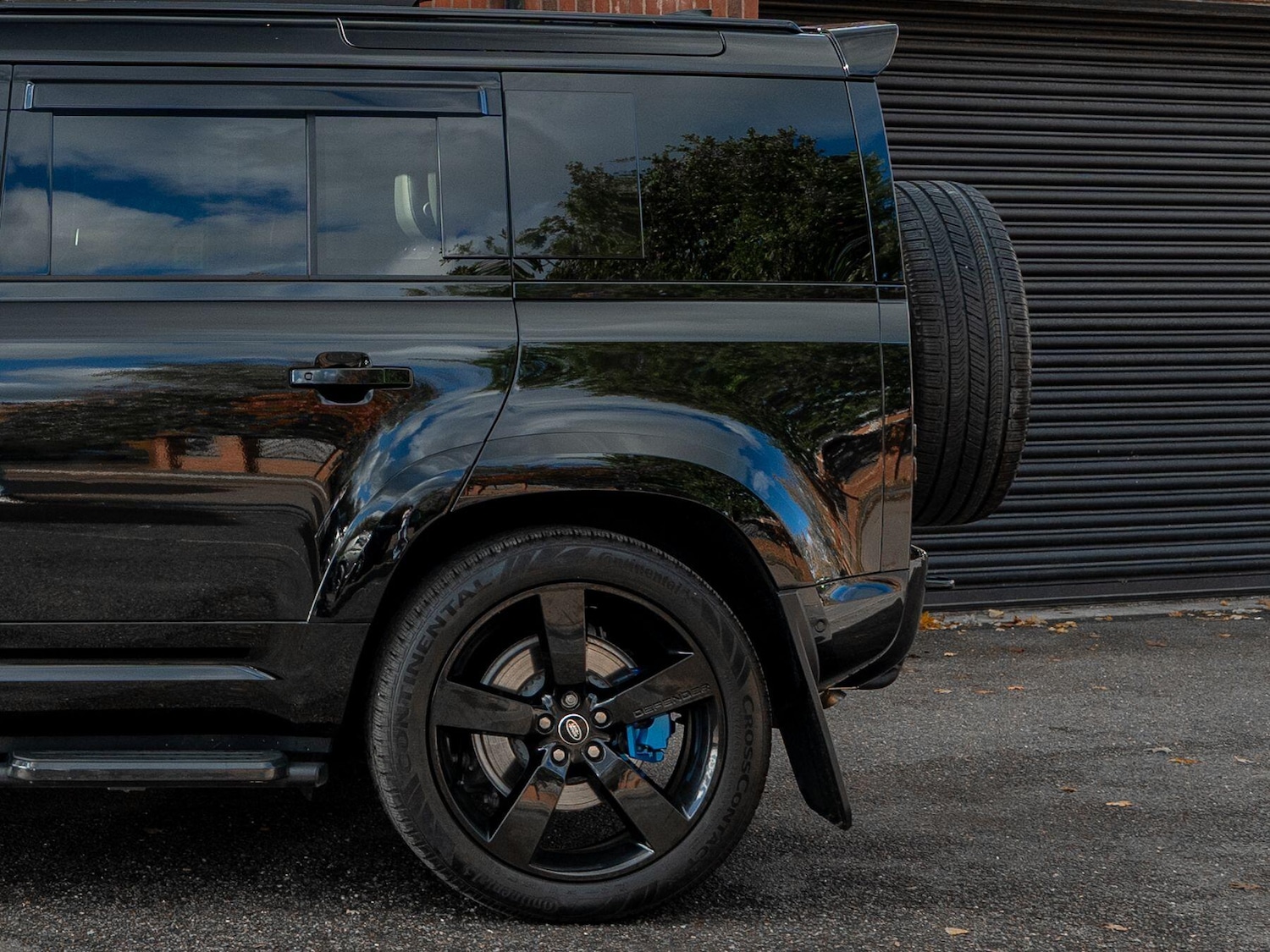 Used Land Rover Defender 110 for sale - 76997447: Photo 26