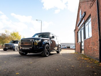 Used Land Rover Defender 110 2025 for sale - 76997447: Photo