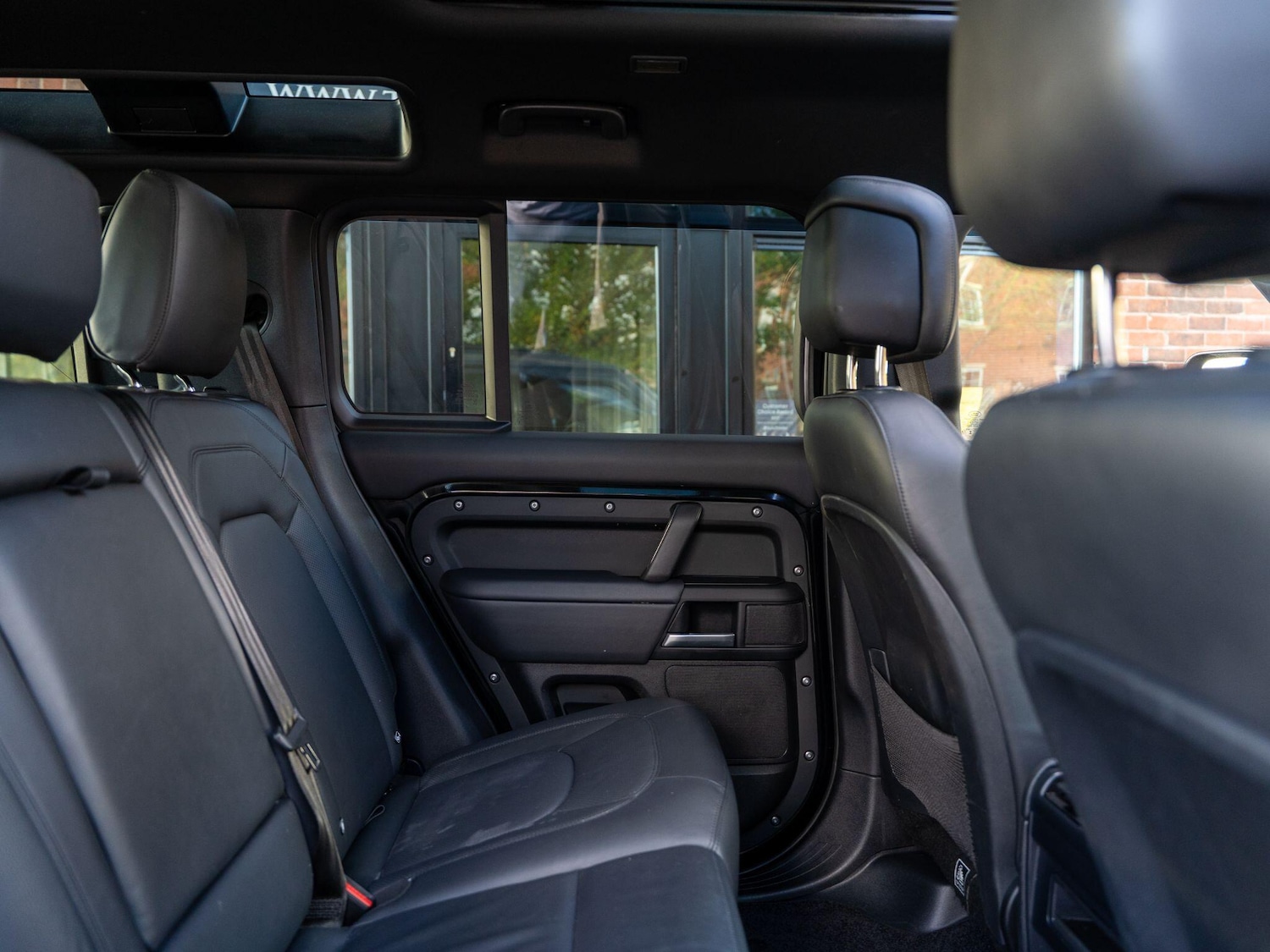 Used Land Rover Defender 110 for sale - 76997447: Photo 45