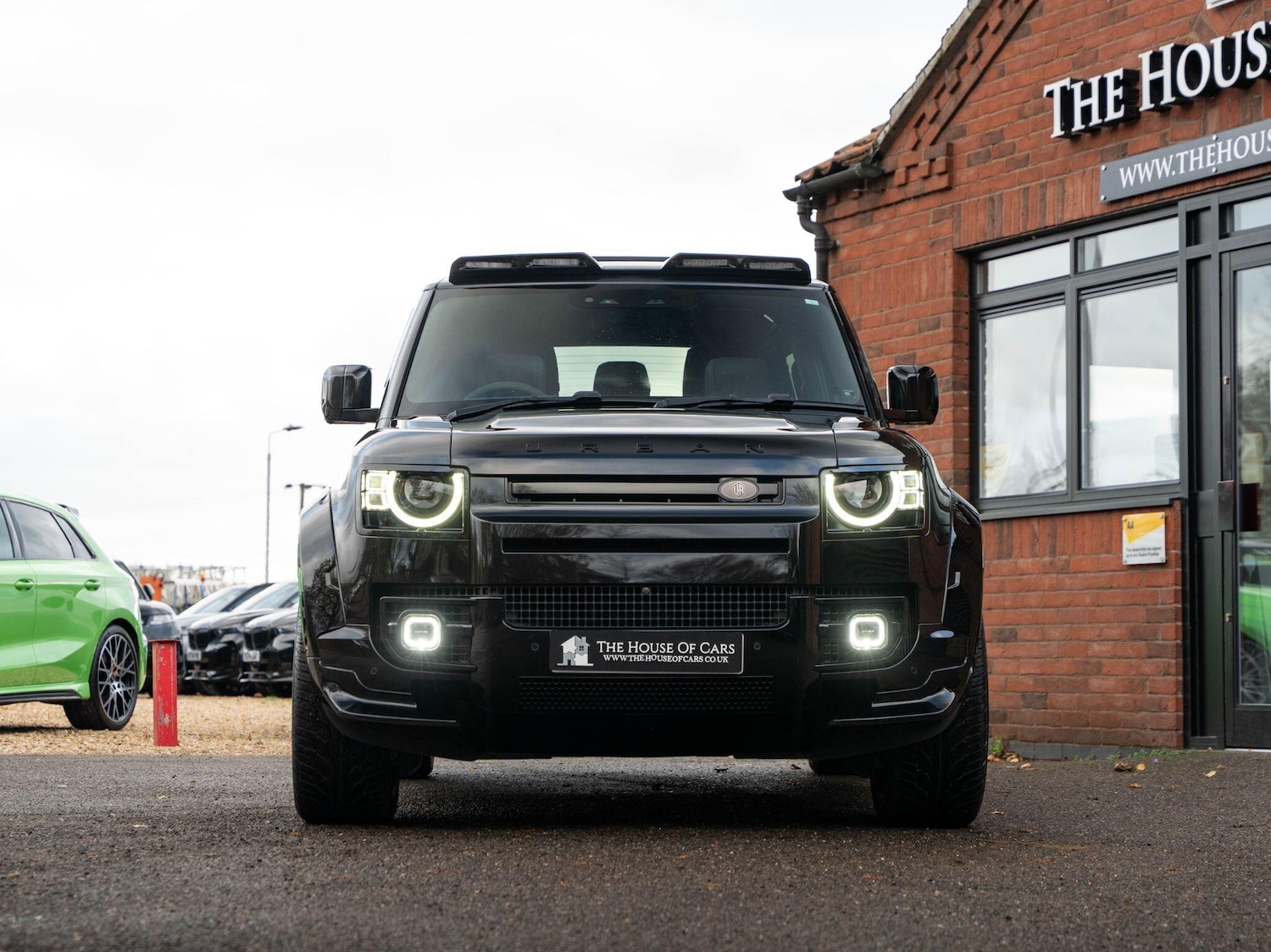 Used Land Rover Defender 90 for sale - 76613144: Photo 2