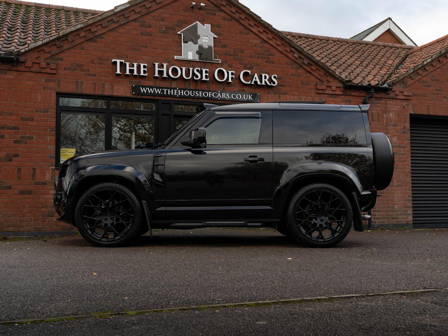 Used Land Rover Defender 90 for sale - 76613144: Photo 27