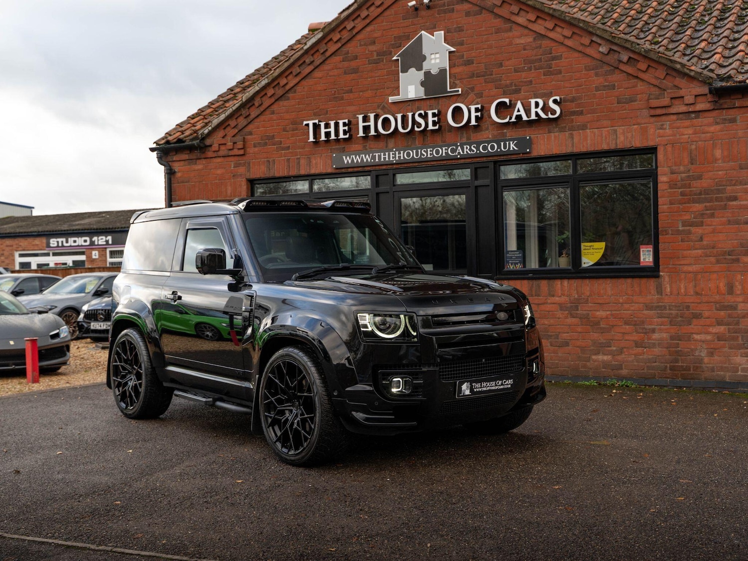 Used Land Rover Defender 90 for sale - 76613144: Photo 3