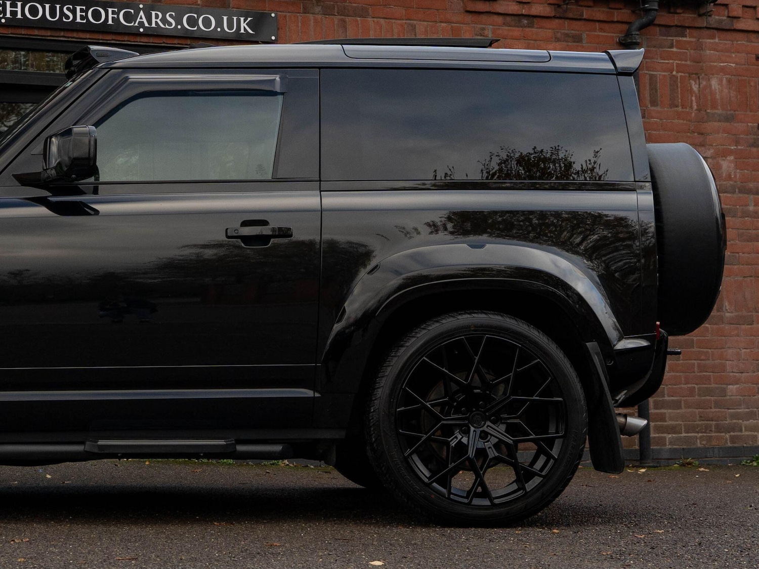 Used Land Rover Defender 90 for sale - 76613144: Photo 31