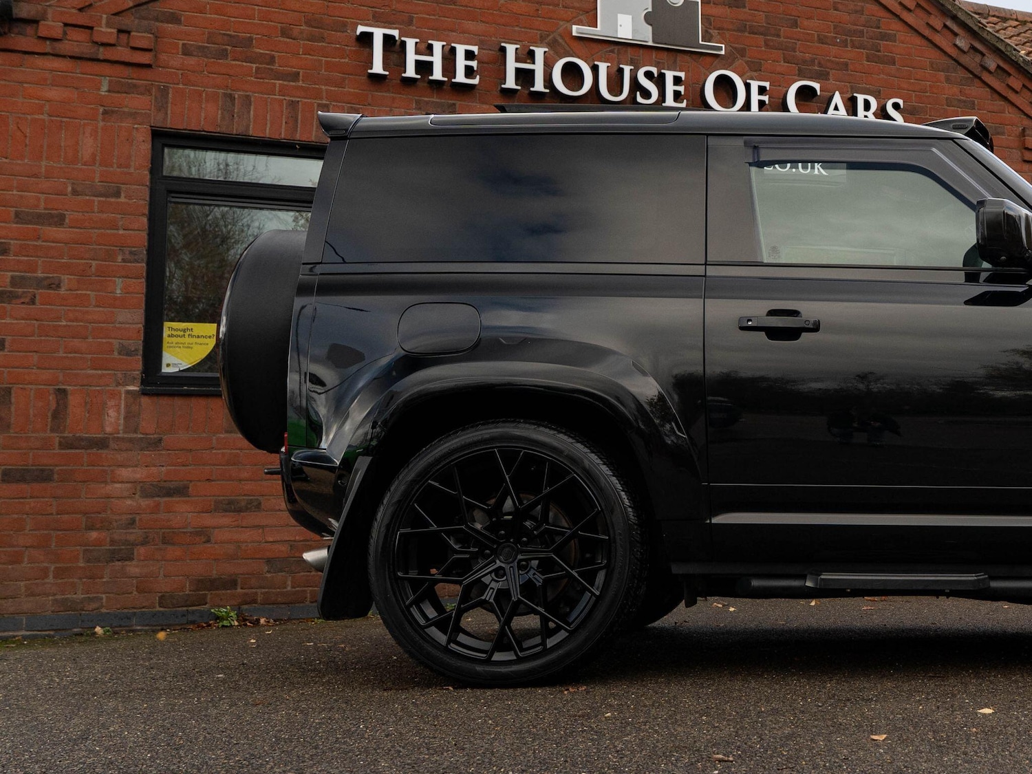 Used Land Rover Defender 90 for sale - 76613144: Photo 32