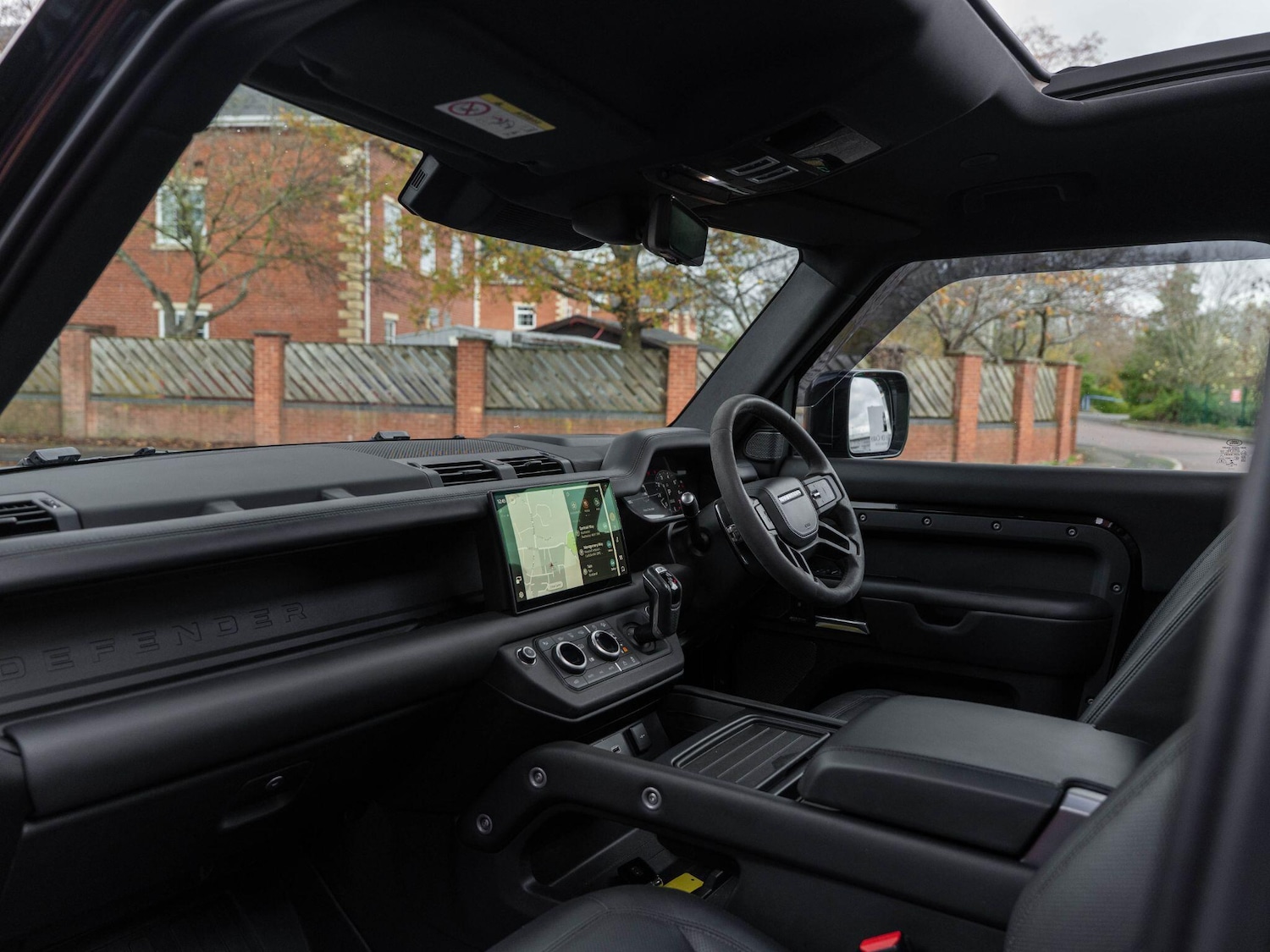 Used Land Rover Defender 90 for sale - 76613144: Photo 37