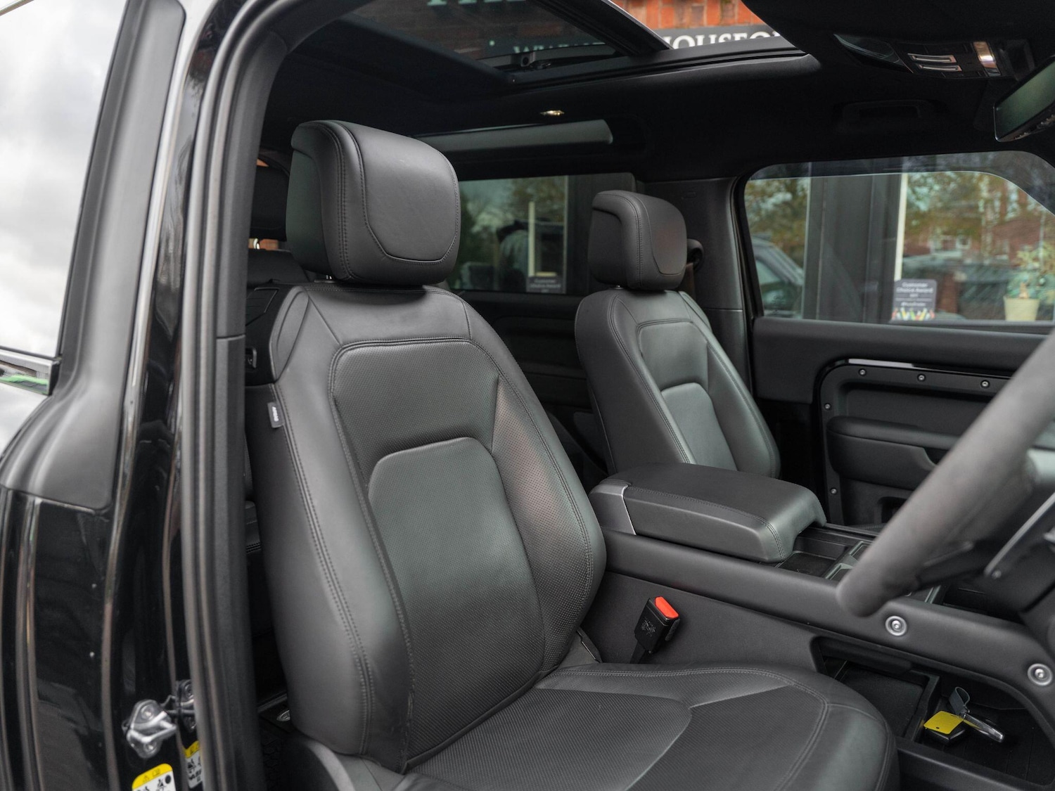 Used Land Rover Defender 90 for sale - 76613144: Photo 41