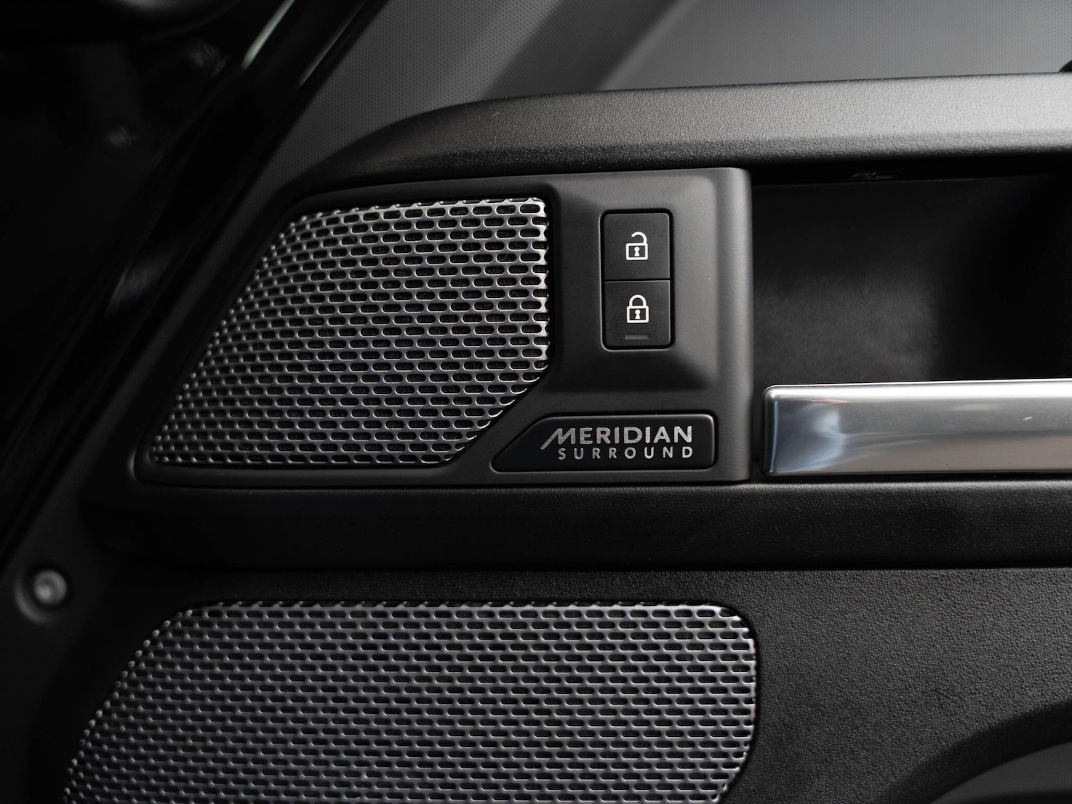 Used Land Rover Defender 90 for sale - 76613144: Photo 44