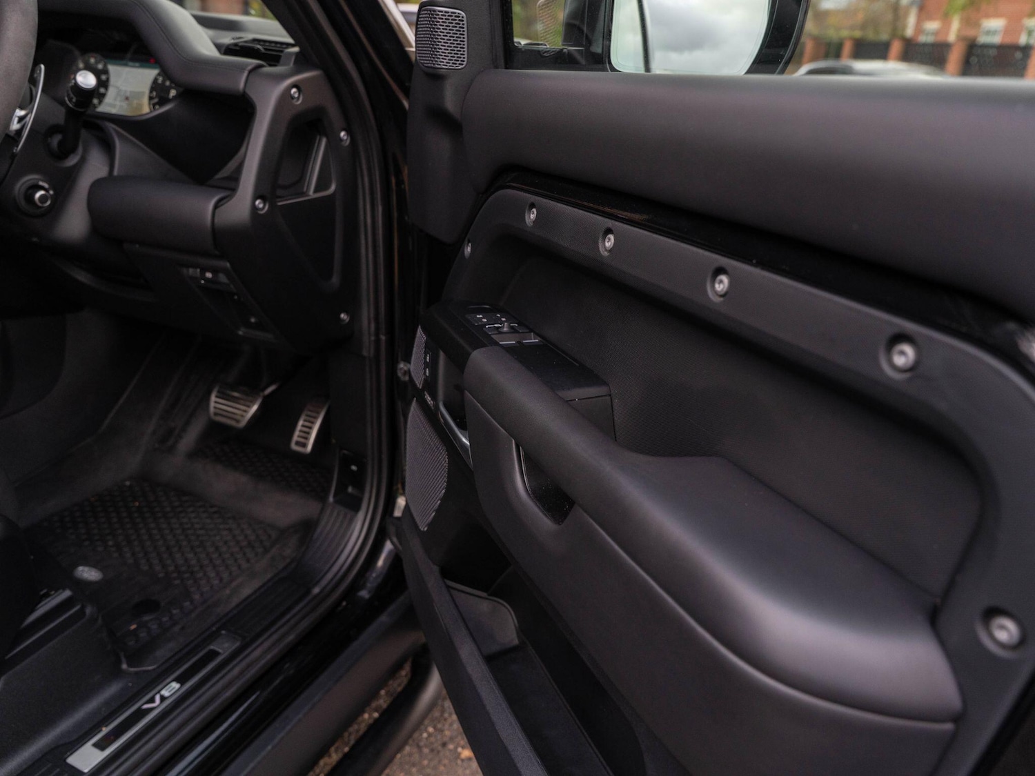 Used Land Rover Defender 90 for sale - 76613144: Photo 45