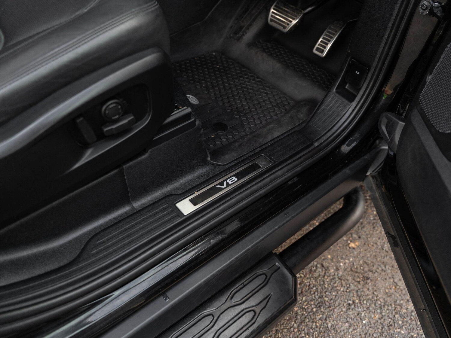 Used Land Rover Defender 90 for sale - 76613144: Photo 46