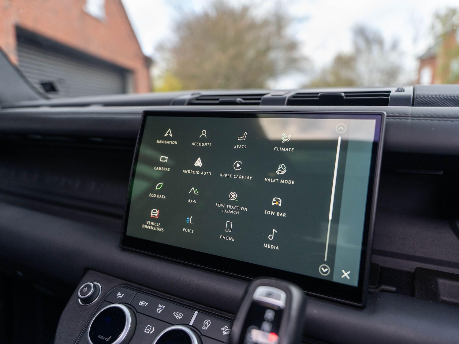 Used Land Rover Defender 90 for sale - 76613144: Photo 50