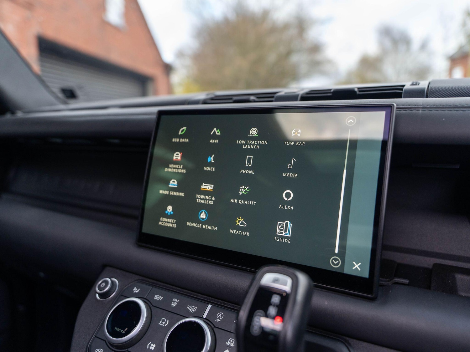 Used Land Rover Defender 90 for sale - 76613144: Photo 51