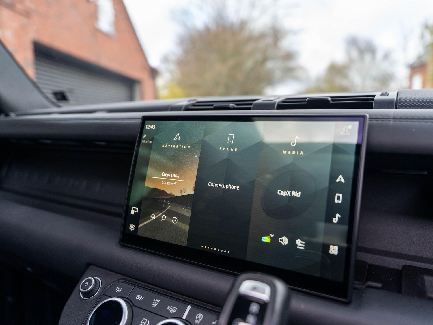 Used Land Rover Defender 90 for sale - 76613144: Photo 52