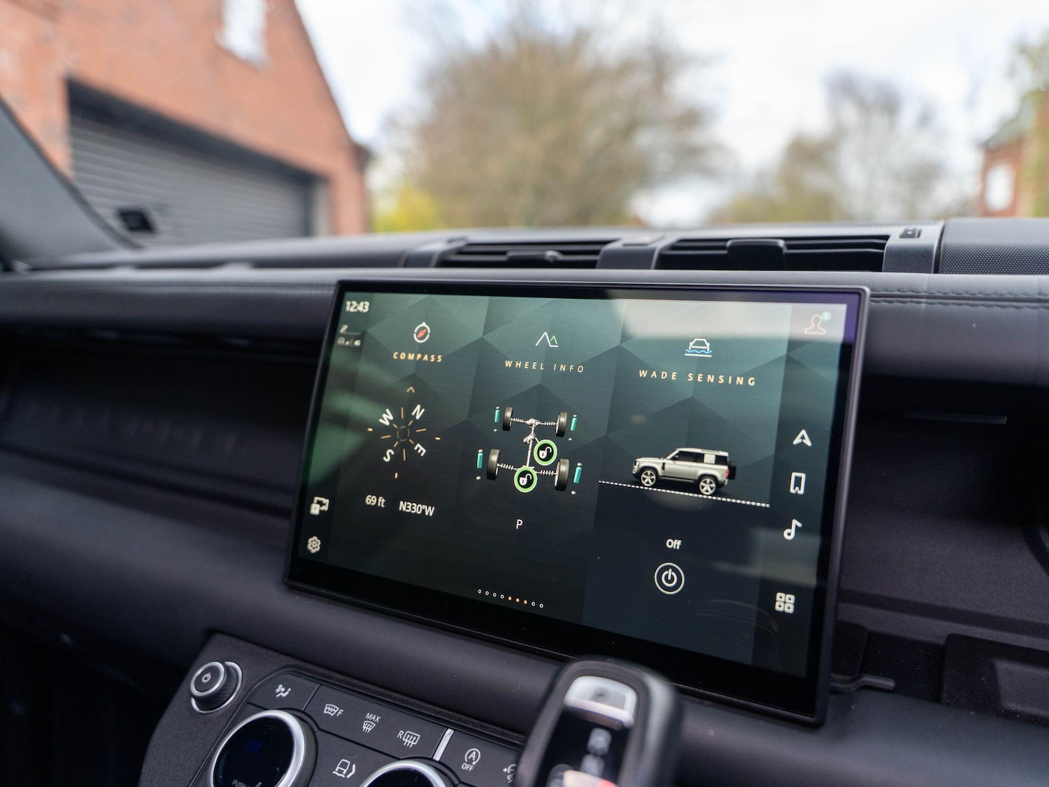 Used Land Rover Defender 90 for sale - 76613144: Photo 53