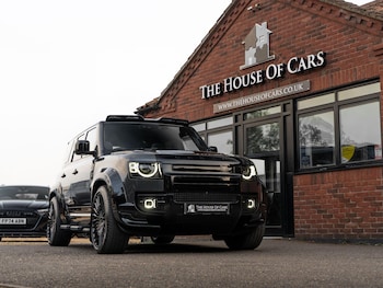 Used Land Rover Defender 110 2025 for sale - 78517309: Photo