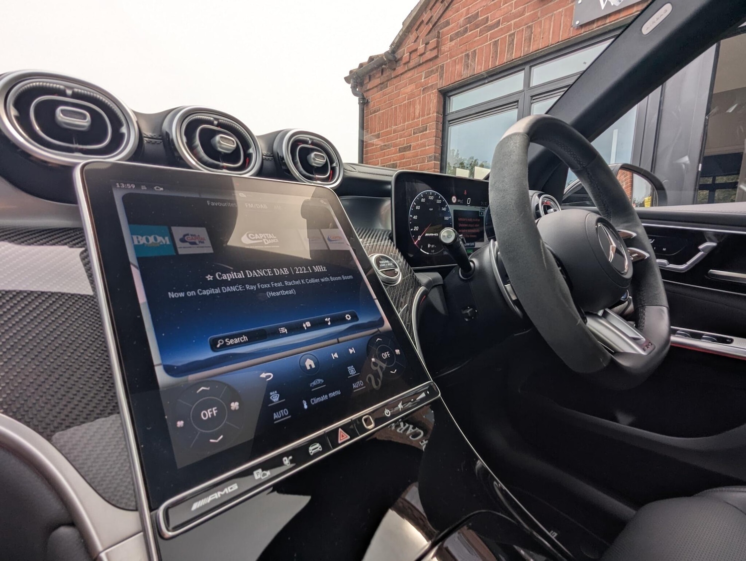 Used Mercedes-Benz GLC 2023 for sale - 76136697: Photo 50