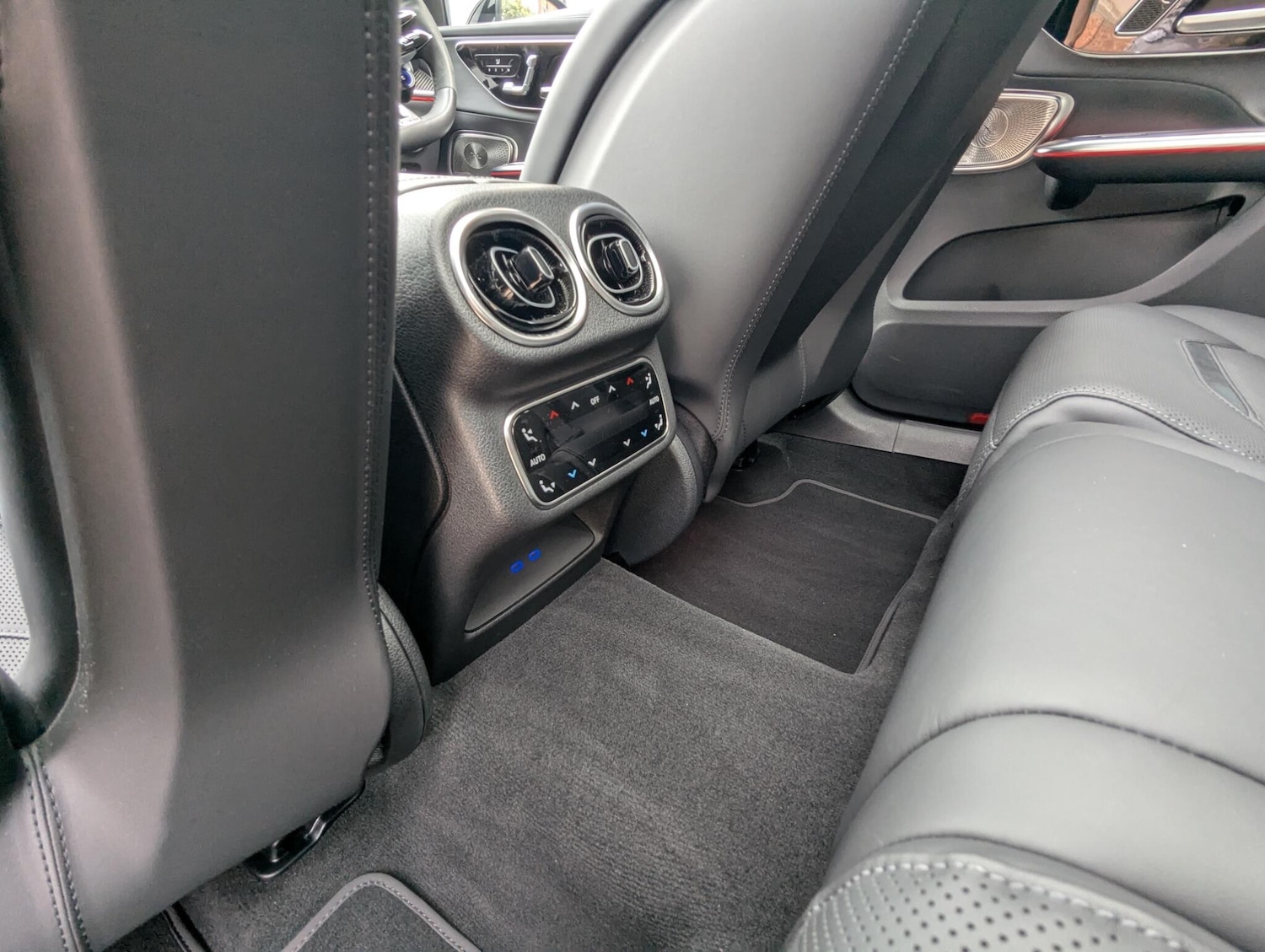 Used Mercedes-Benz GLC 2023 for sale - 76136697: Photo 51