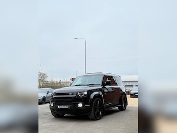 Used Land Rover Defender 110 2025 for sale - 77565074: Photo