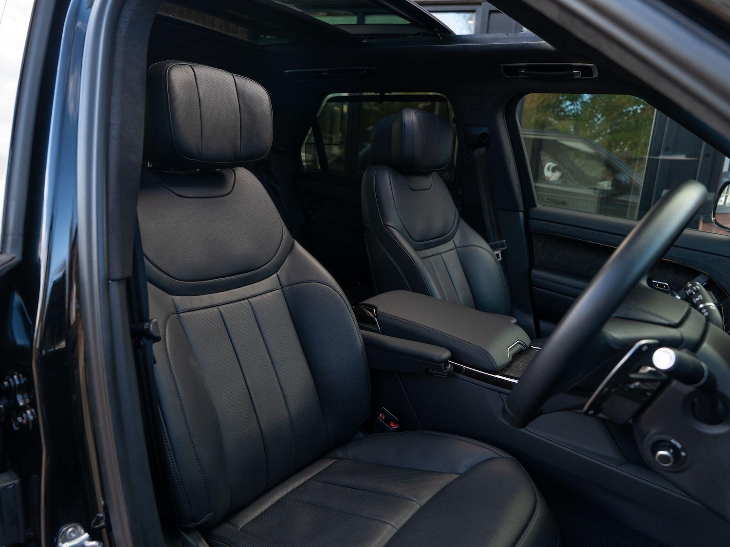 Used Land Rover Range Rover Sport 2024 for sale - 76377961: Photo 33